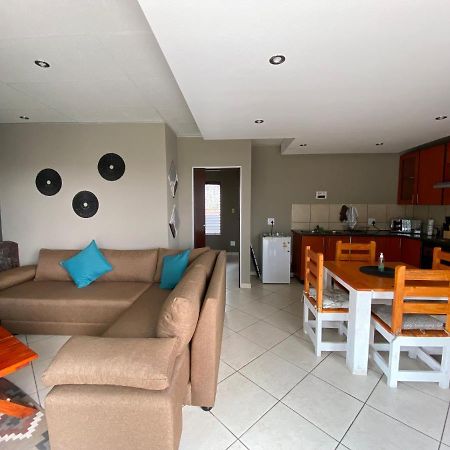 Glenvista Home With A View Γιοχάνεσμπουργκ Εξωτερικό φωτογραφία
